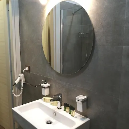Km 0 Dal Centro By Tiziana Monaldi 4*