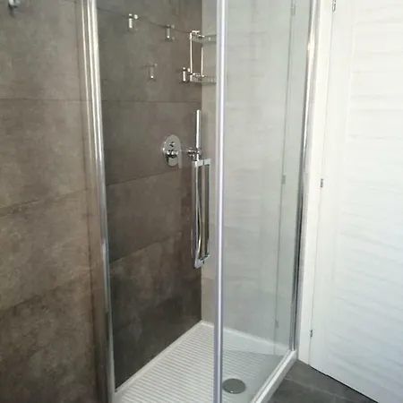 Guest house Km 0 Dal Centro By Tiziana Monaldi 3*