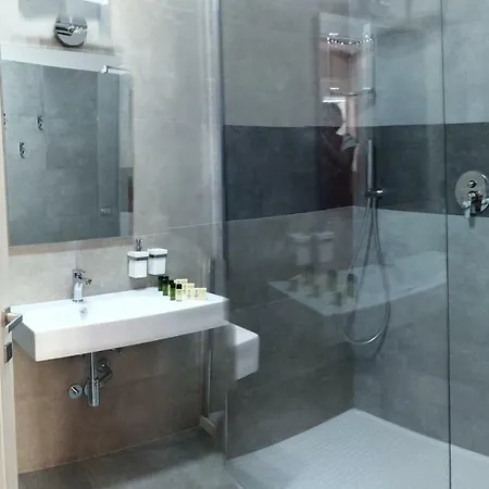 Km 0 Dal Centro By Tiziana Monaldi Guest house