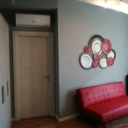 Guest house Km 0 Dal Centro By Tiziana Monaldi 3*