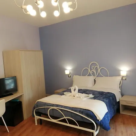 Km 0 Dal Centro By Tiziana Monaldi Guest house